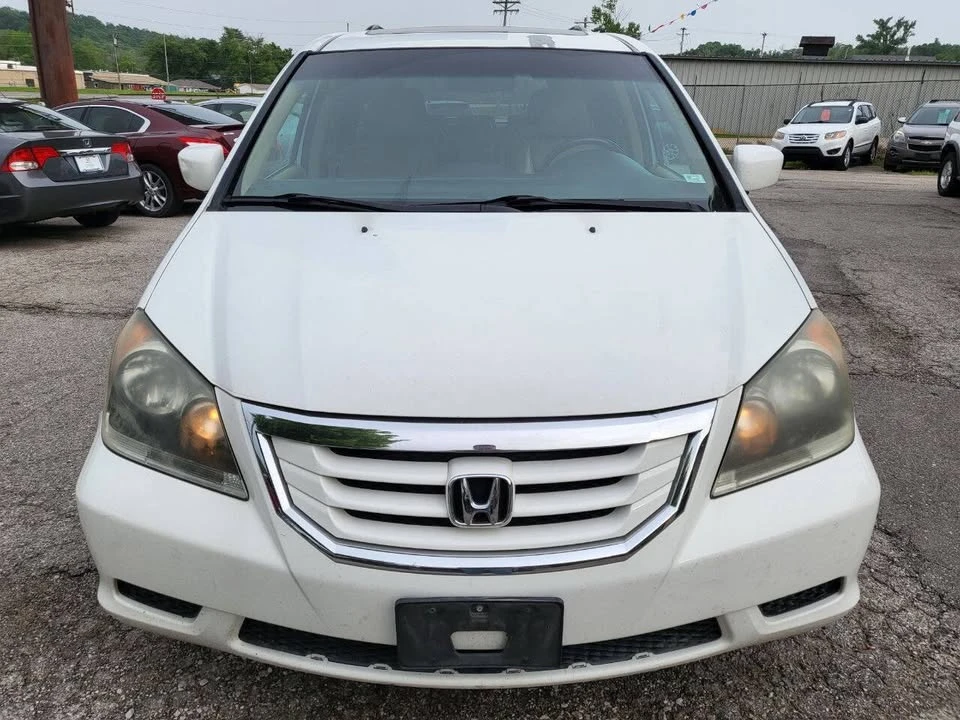 2010 Honda Odyssey - Image 2 of 18
