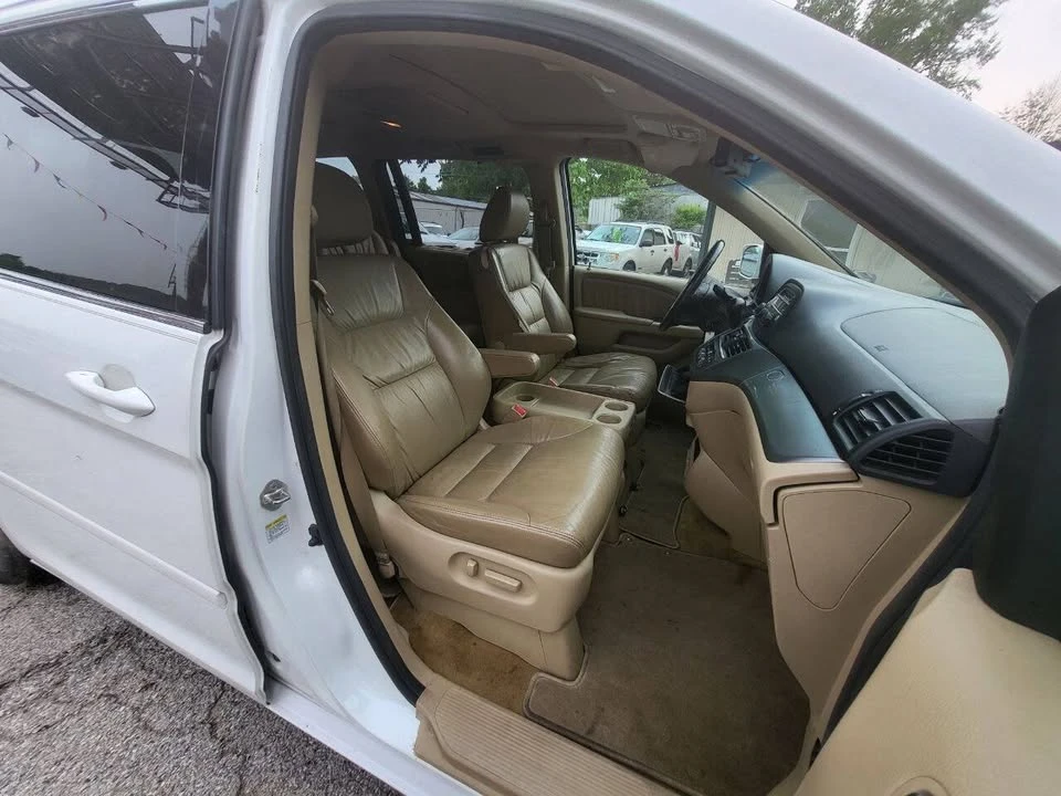 2010 Honda Odyssey - Image 18 of 18