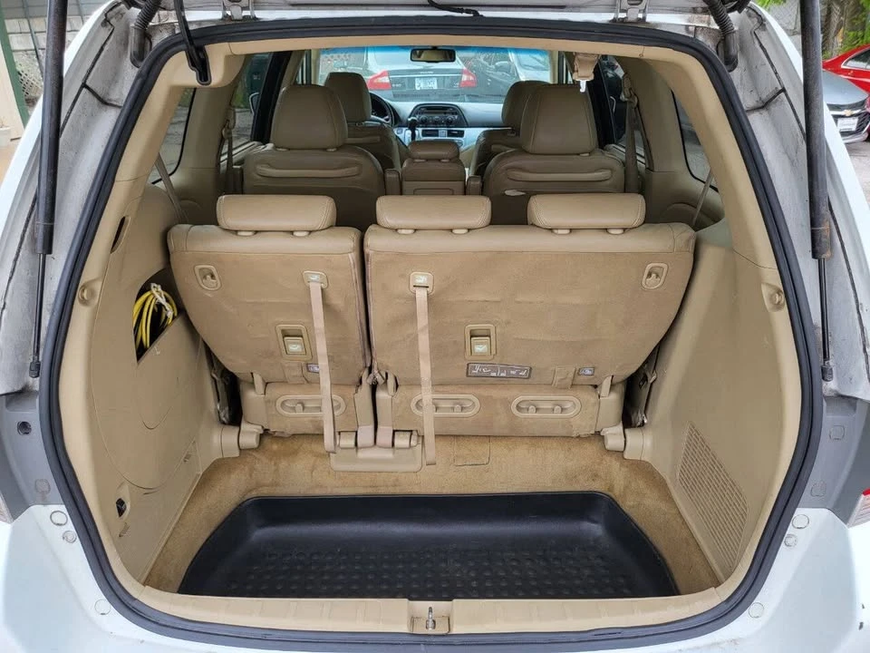2010 Honda Odyssey - Image 7 of 18