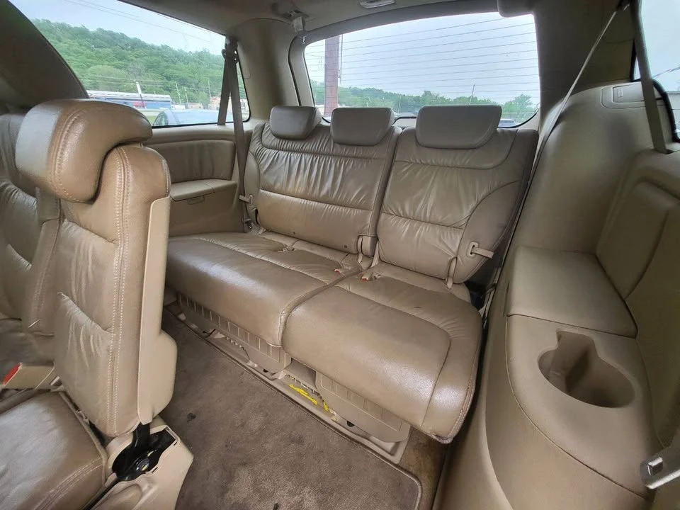 2010 Honda Odyssey - Image 16 of 18