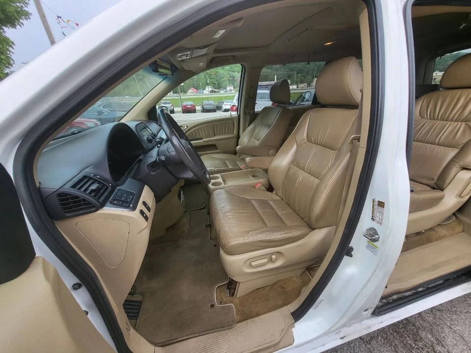 2010 Honda Odyssey - Image 12 of 18