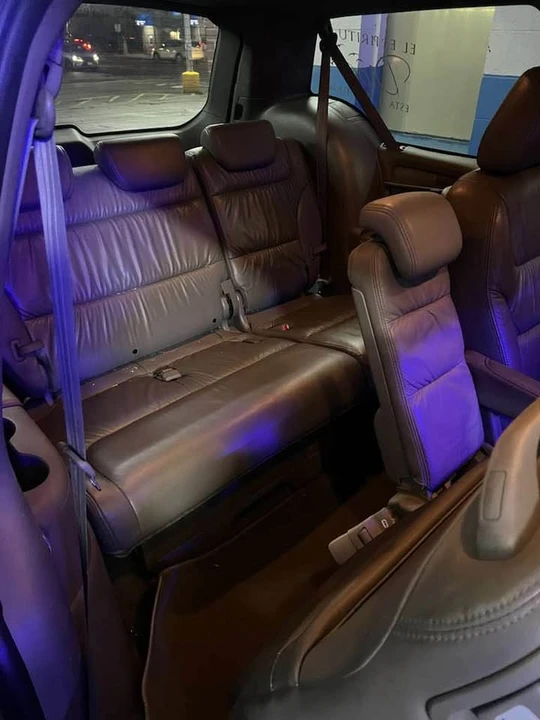 2010 Honda Odyssey - Image 7 of 14