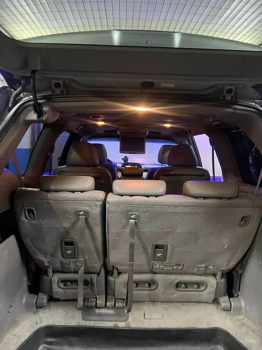 2010 Honda Odyssey - Image 10 of 14