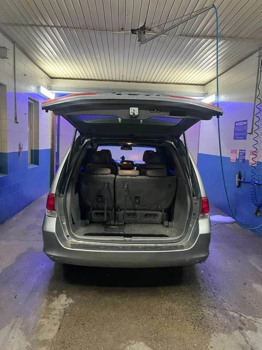 2010 Honda Odyssey - Image 3 of 14