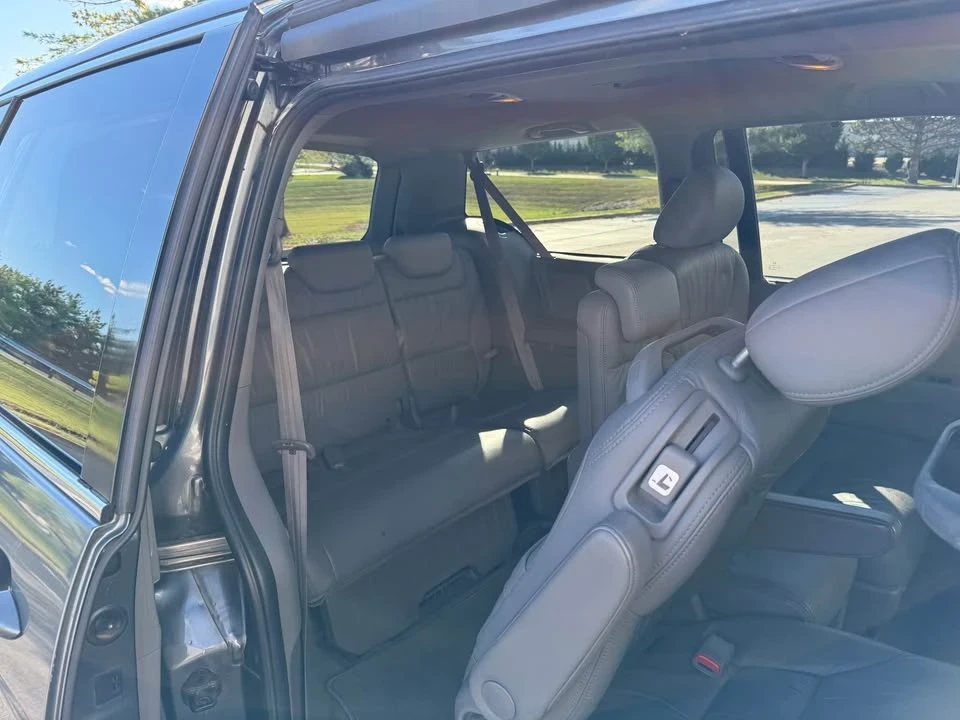 2010 Honda Odyssey - Image 8 of 11