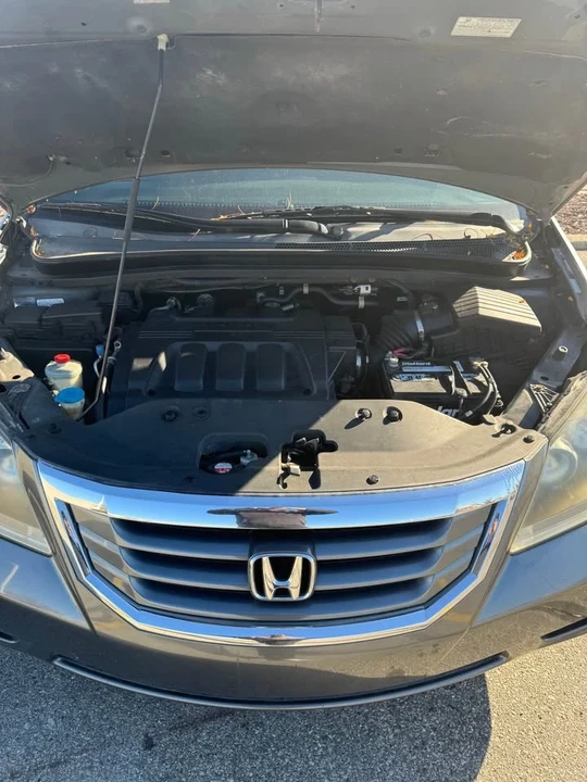 2010 Honda Odyssey - Image 13 of 18