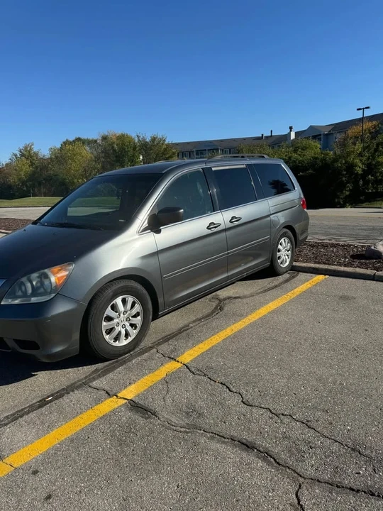 2010 Honda Odyssey - Image 16 of 18