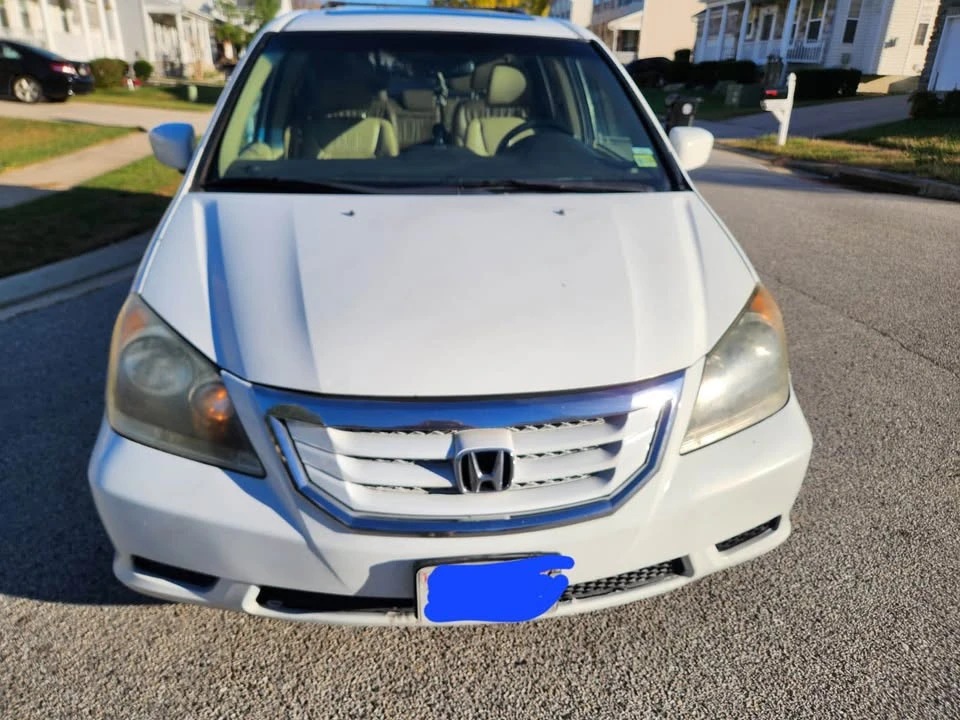 2010 Honda Odyssey - Image 16 of 19