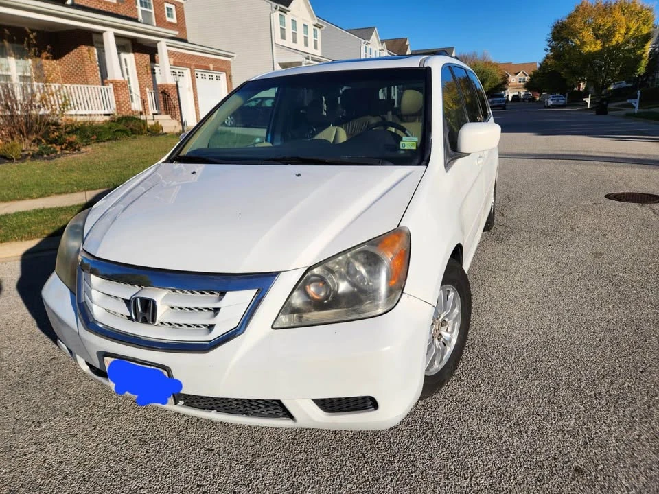 2010 Honda Odyssey - Image 15 of 19