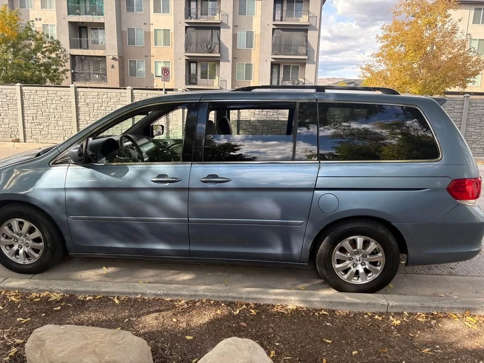 2010 Honda Odyssey - Image 5 of 10