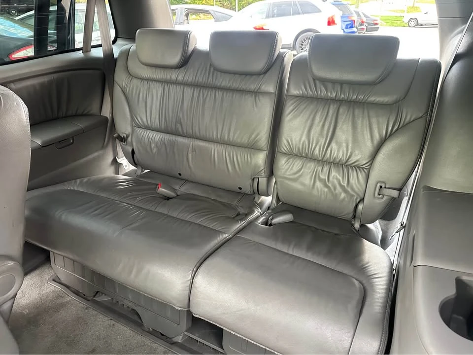 2010 Honda Odyssey - Image 17 of 20