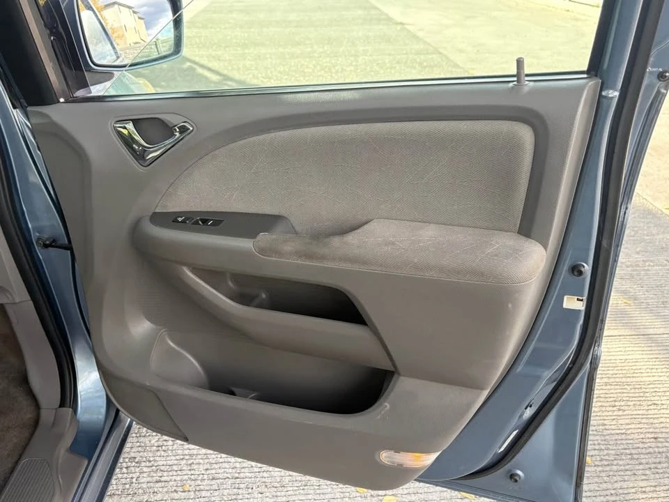 2010 Honda Odyssey - Image 8 of 10