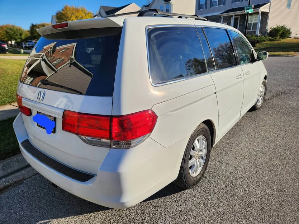 2010 Honda Odyssey - Image 5 of 19