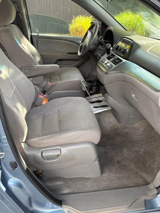 2010 Honda Odyssey - Image 7 of 10