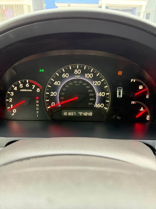 2010 Honda Odyssey - Image 14 of 16