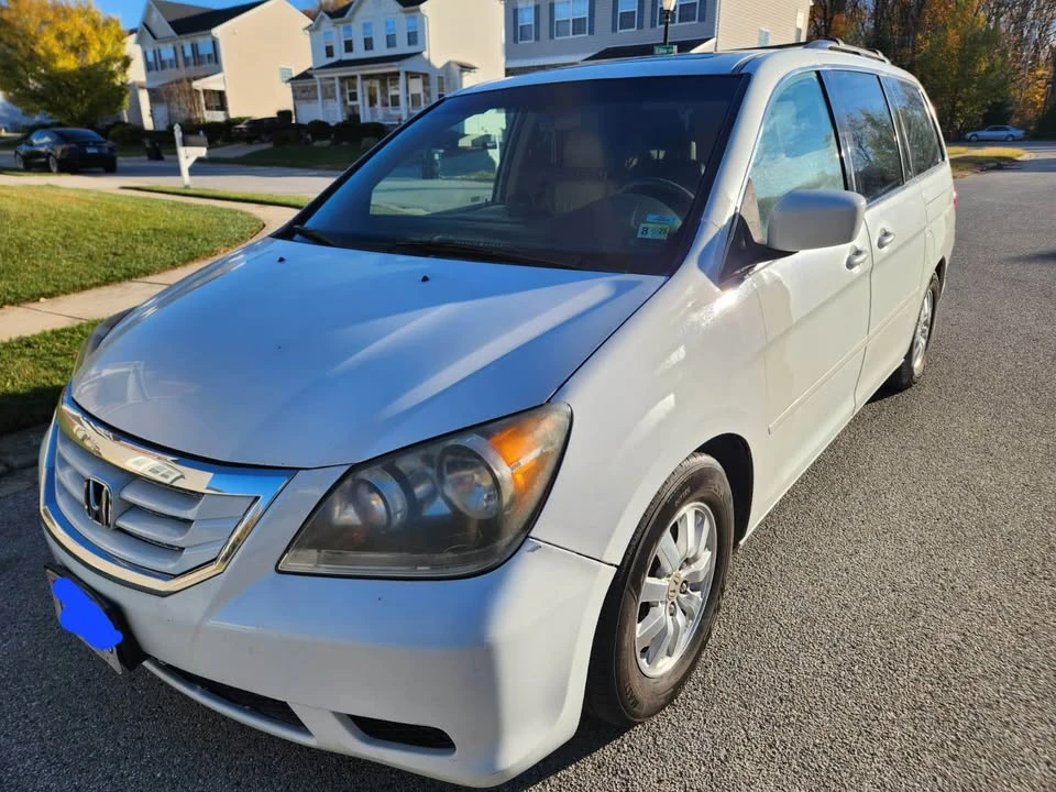 2010 Honda Odyssey - Image 18 of 19
