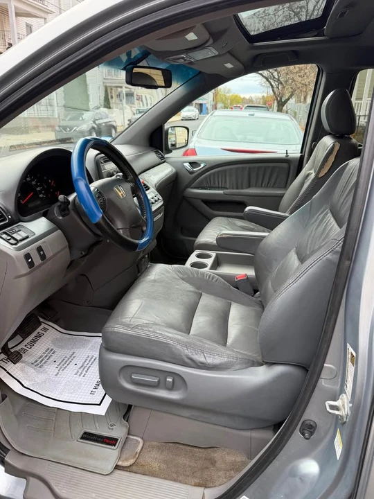 2010 Honda Odyssey - Image 7 of 16