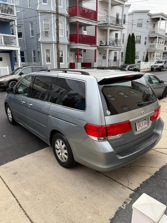 2010 Honda Odyssey - Image 5 of 16