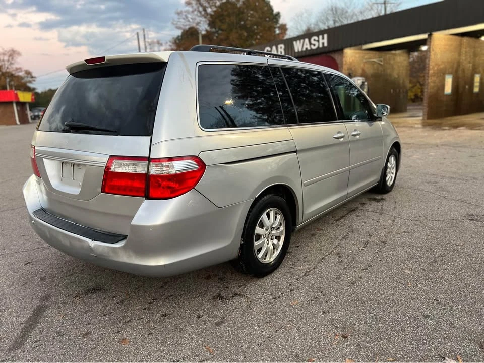 2010 Honda Odyssey - Image 3 of 7