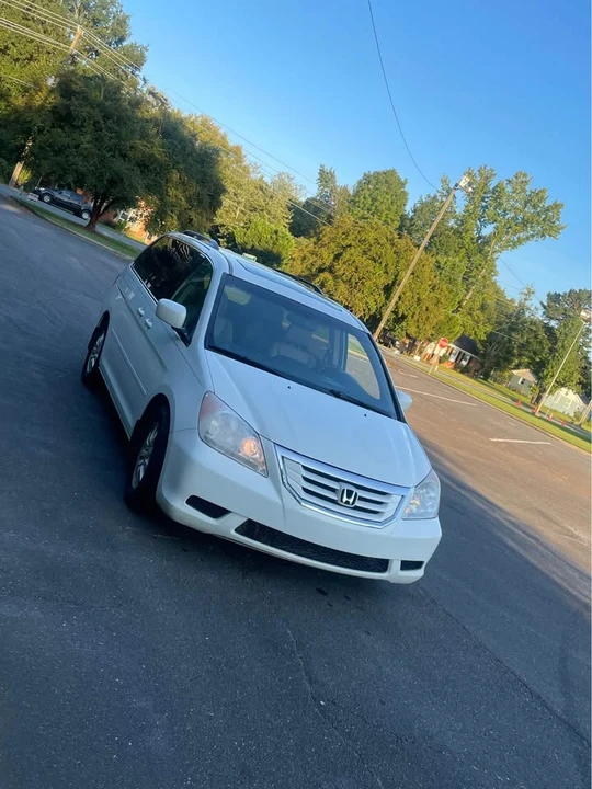 2010 Honda Odyssey - Image 3 of 20