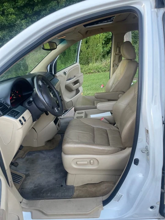 2010 Honda Odyssey - Image 8 of 20