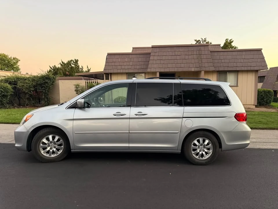 2010 Honda Odyssey - Image 4 of 18