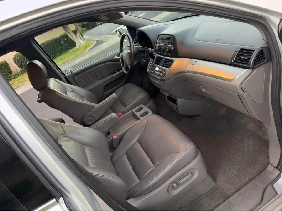 2010 Honda Odyssey - Image 12 of 18