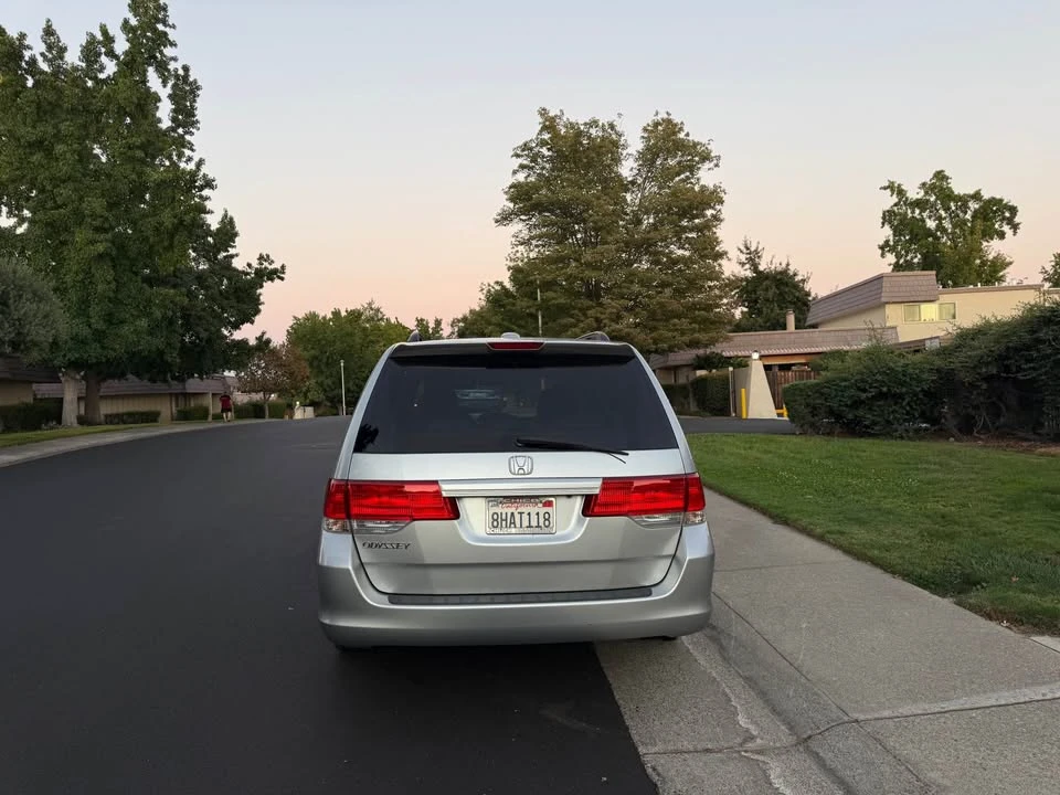 2010 Honda Odyssey - Image 6 of 18