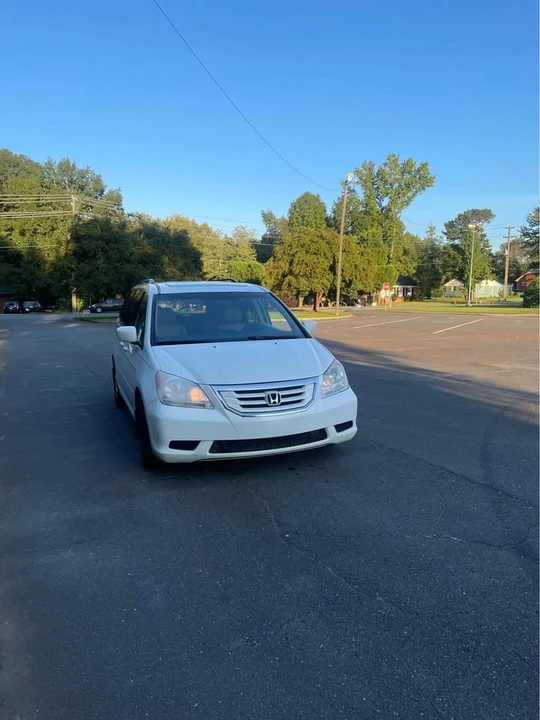 2010 Honda Odyssey - Image 16 of 20