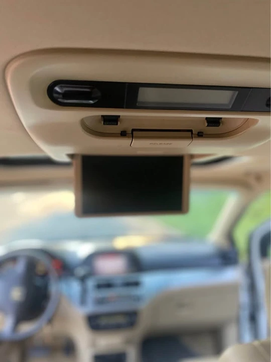 2010 Honda Odyssey - Image 10 of 20