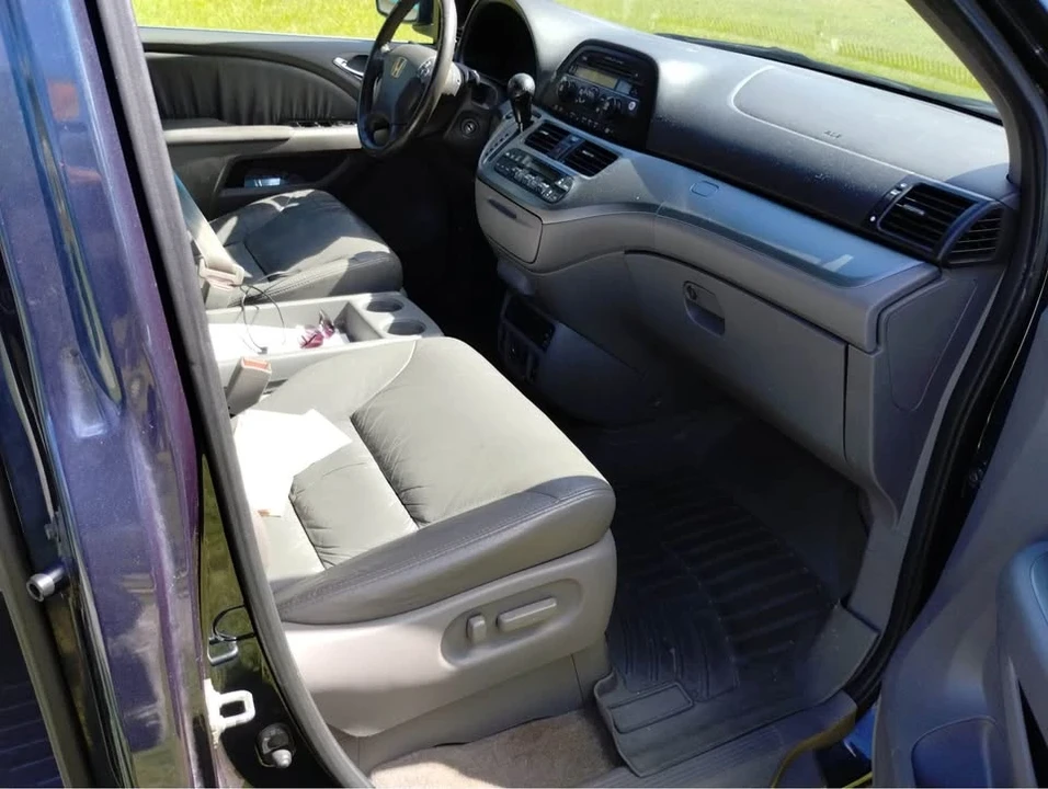 2010 Honda Odyssey - Image 6 of 6