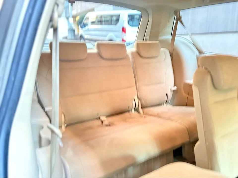 2010 Honda Odyssey - Image 10 of 10