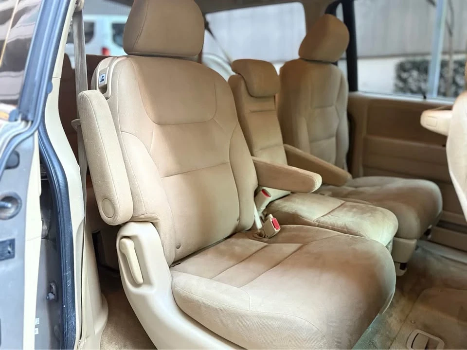 2010 Honda Odyssey - Image 9 of 10