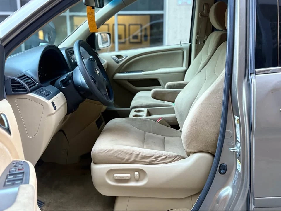 2010 Honda Odyssey - Image 7 of 10