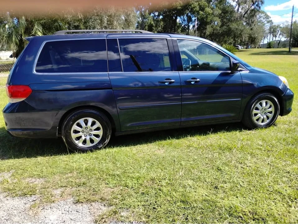 2010 Honda Odyssey - Image 3 of 6
