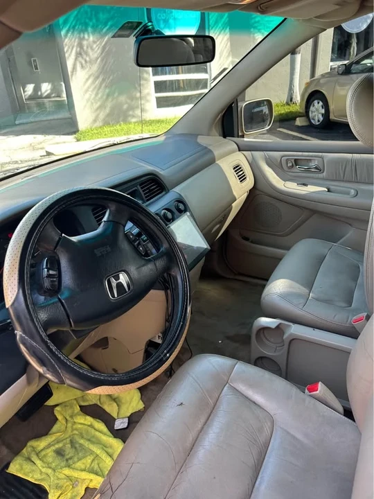 2010 Honda Odyssey - Image 7 of 7