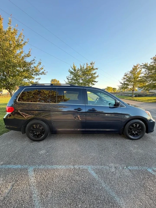 2010 Honda Odyssey - Image 8 of 20