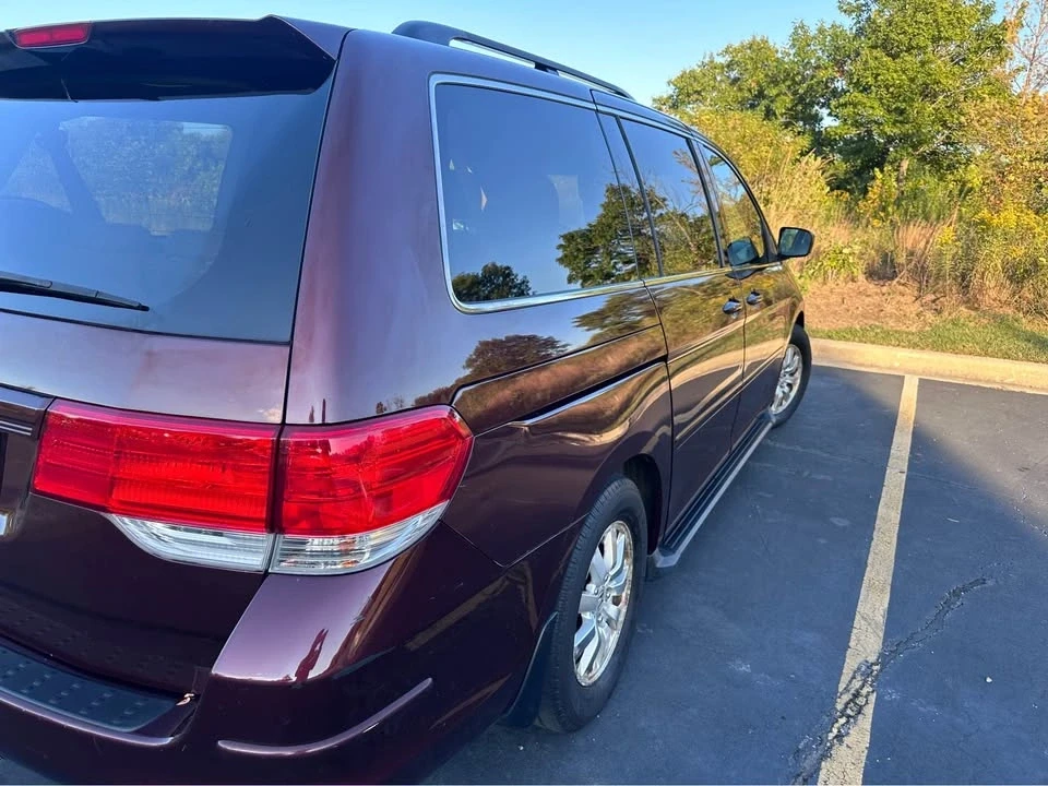 2010 Honda Odyssey - Image 4 of 15