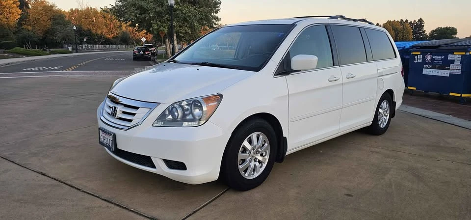 2010 Honda Odyssey - Image 4 of 15