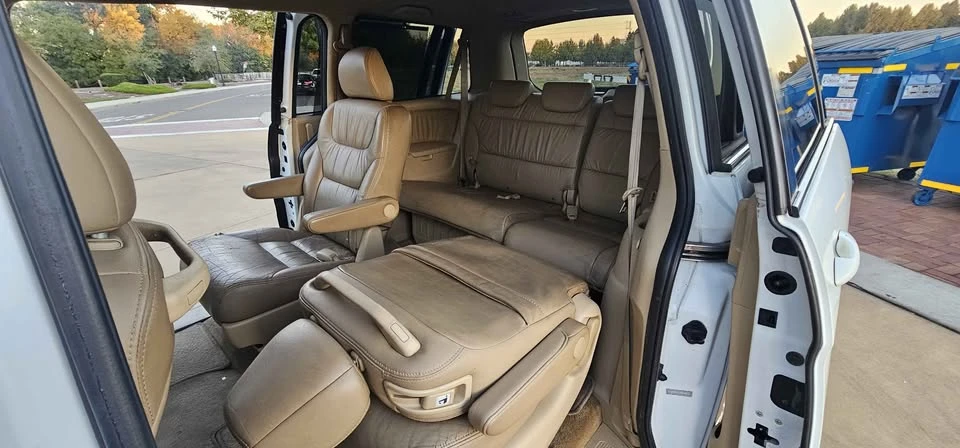 2010 Honda Odyssey - Image 12 of 15