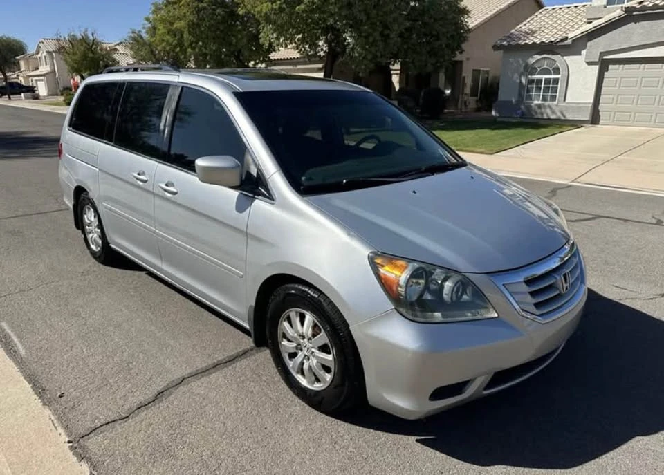 2010 Honda Odyssey - Image 3 of 14