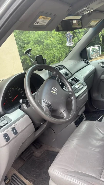 2010 Honda Odyssey - Image 10 of 10