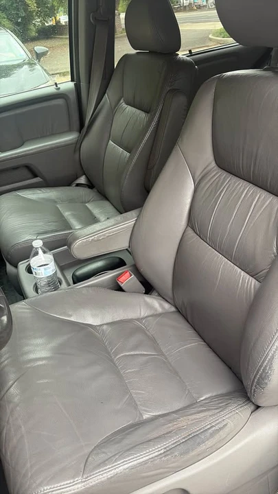 2010 Honda Odyssey - Image 9 of 10