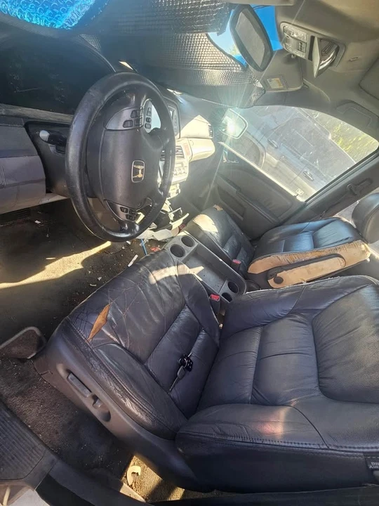 2010 Honda Odyssey - Image 10 of 19