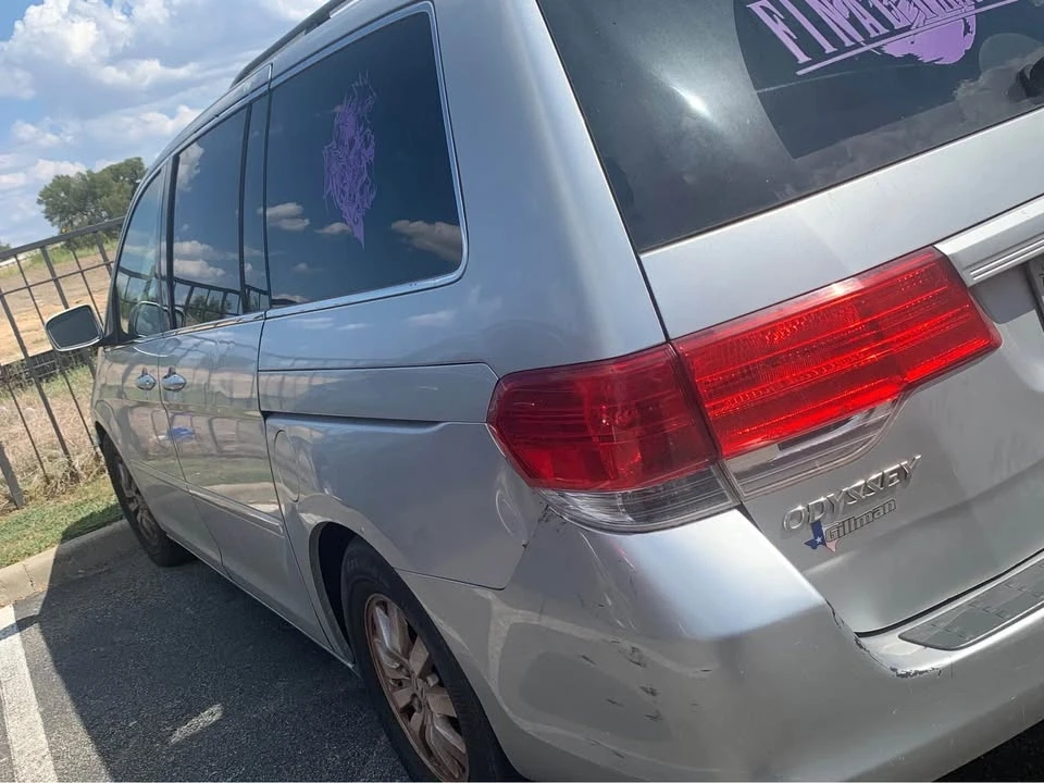2010 Honda Odyssey - Image 2 of 19