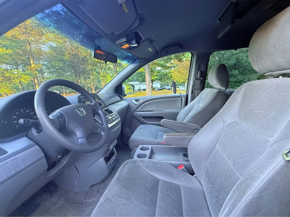 2010 Honda Odyssey - Image 7 of 11