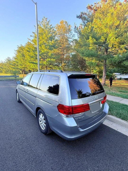 2010 Honda Odyssey - Image 5 of 11