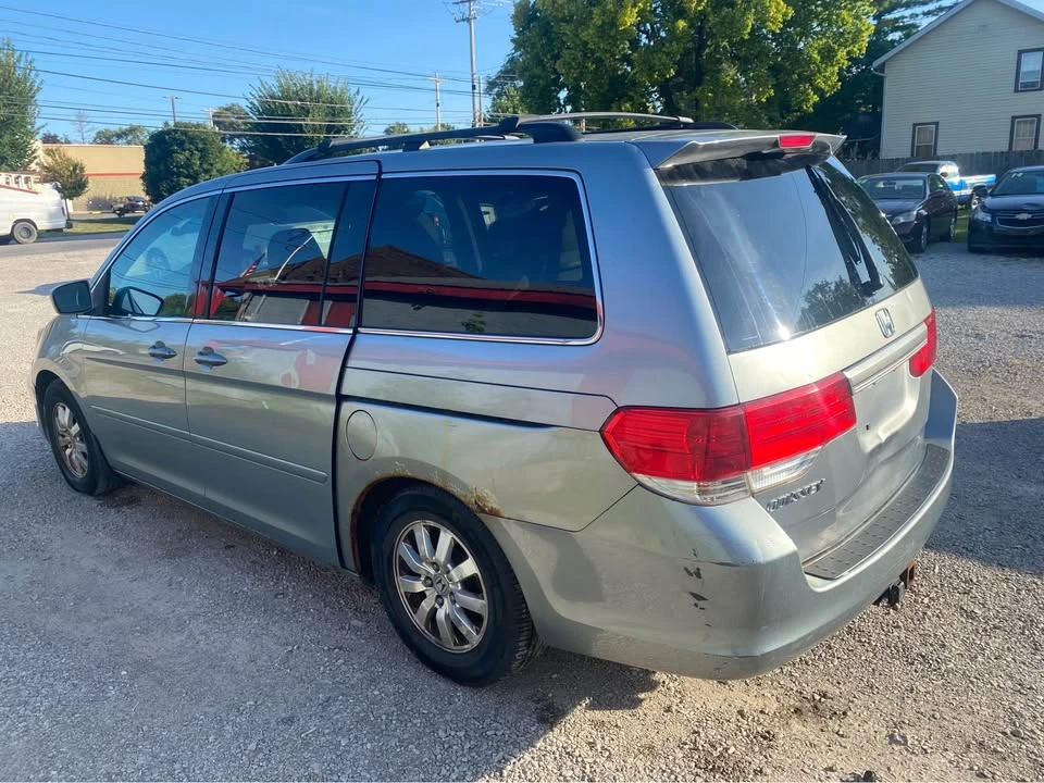 2010 Honda Odyssey - Image 4 of 15
