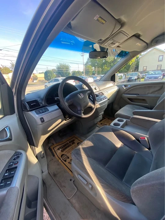2010 Honda Odyssey - Image 6 of 15