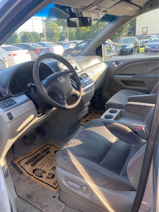 2010 Honda Odyssey - Image 7 of 15